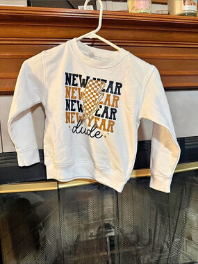 Graphic Long Sleeve Sweatshirt in White & Orange